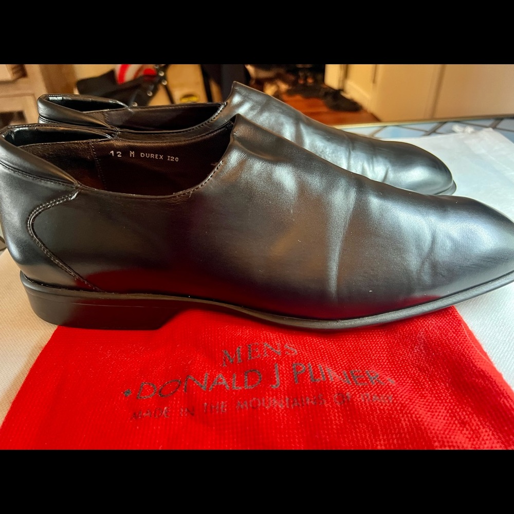 Donald Pliner shoes